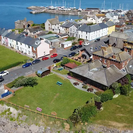 Holiday home Roa Island House *