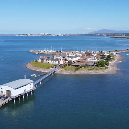 Holiday home Roa Island House *