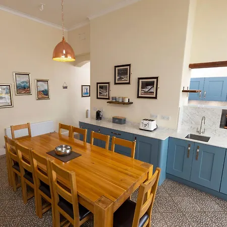 Semesterbostad Roa Island House *