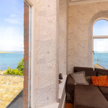 Roa Island House *